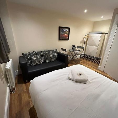 Modern Double Room With Sofa EDI Exterior foto